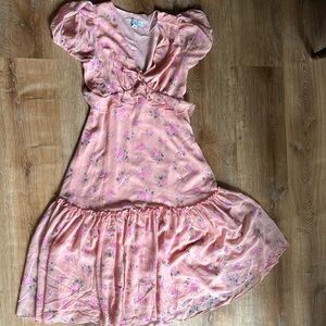 Gorgeous never worn Love Shack Fancy Floral Dress—perfect for wedding guest!